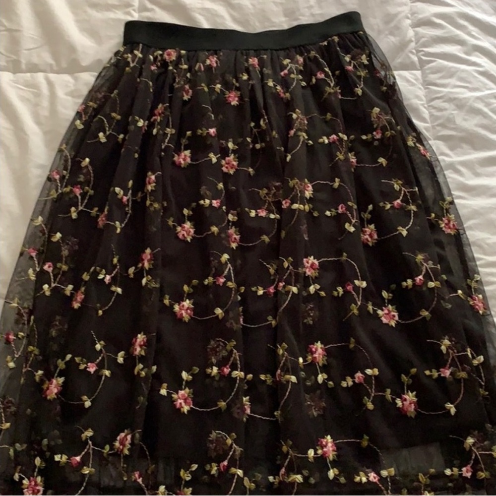 Black Floral Embroidered Midi Skirt